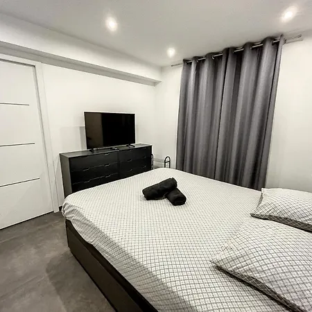 Modern-2ch-centre-proche Croisette Apartment Cannes